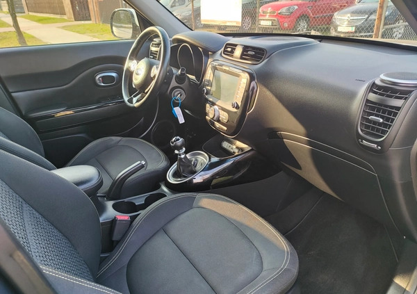 Kia Soul cena 39900 przebieg: 172755, rok produkcji 2016 z Pieszyce małe 352